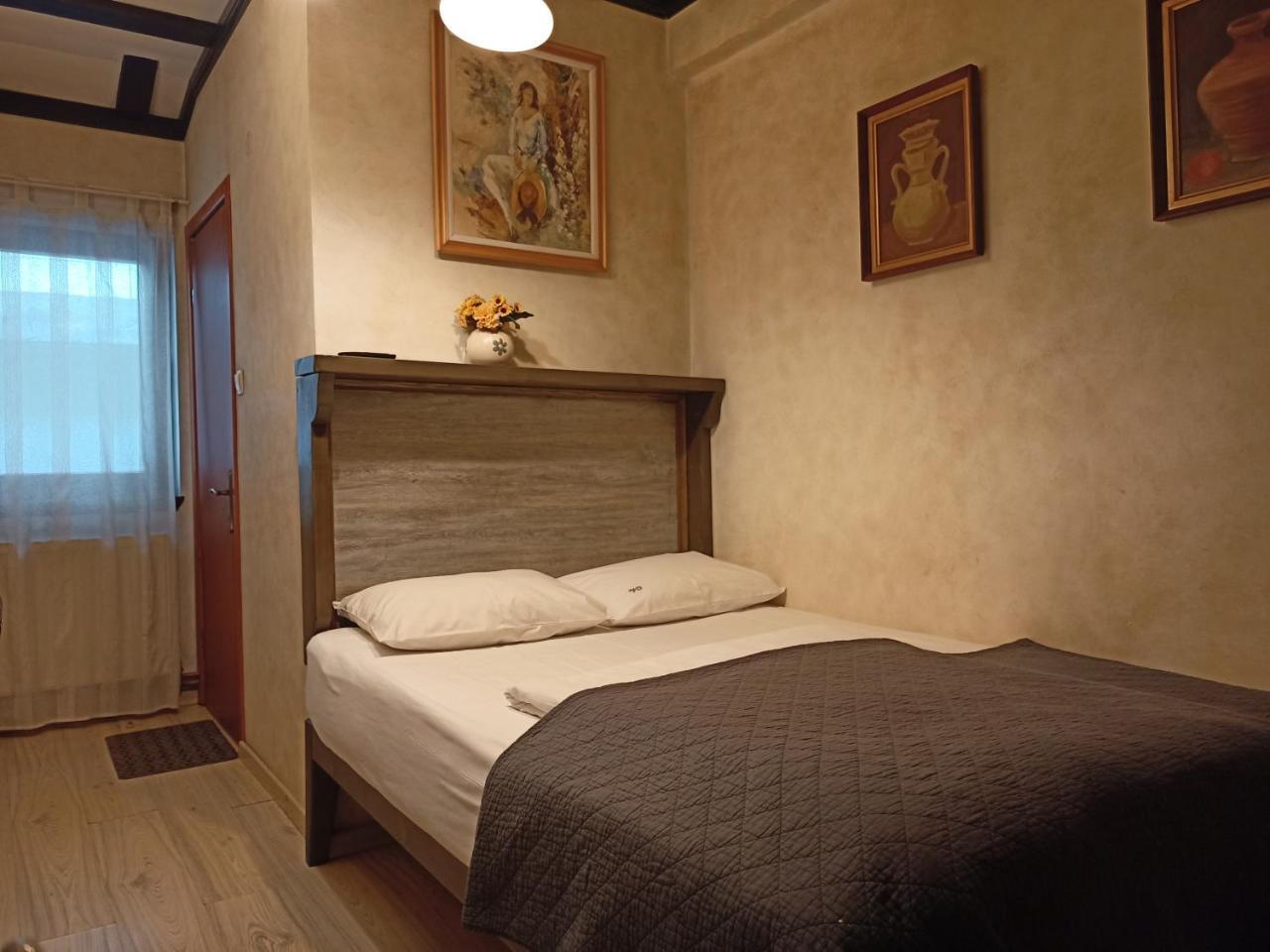 Avalon Rooms