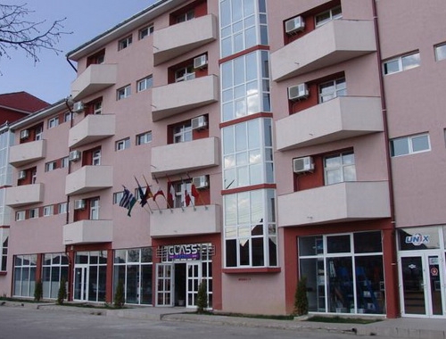 Class Hotel